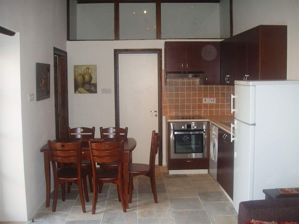 Niovi House Apartment Tochni Luaran gambar