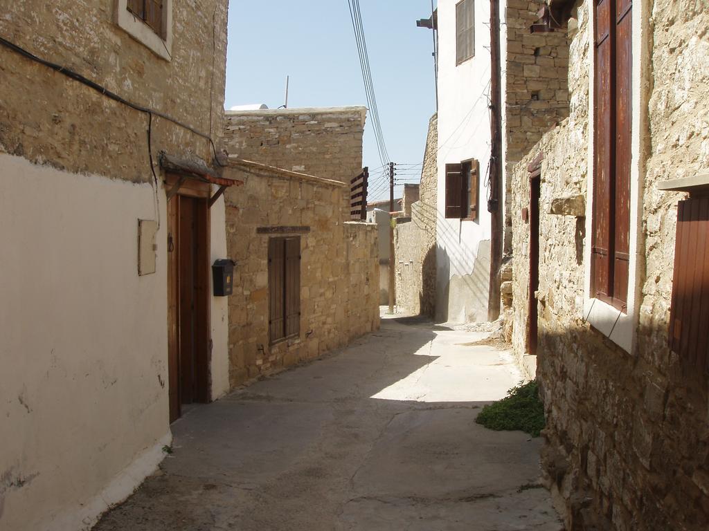 Niovi House Apartment Tochni Luaran gambar